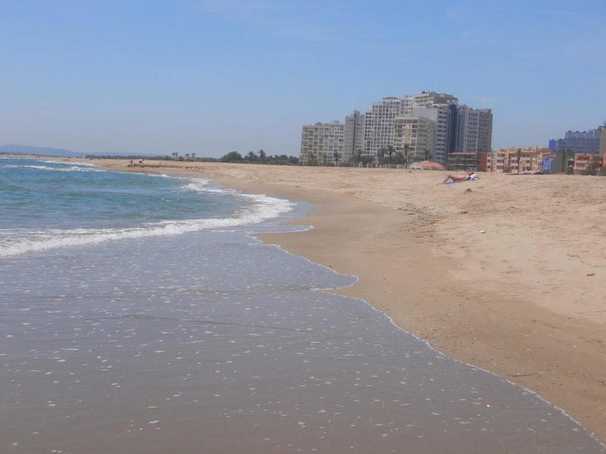Goldhome - Sylvia - Vistas Espectaculares Al Mar Empuriabrava Bagian luar foto